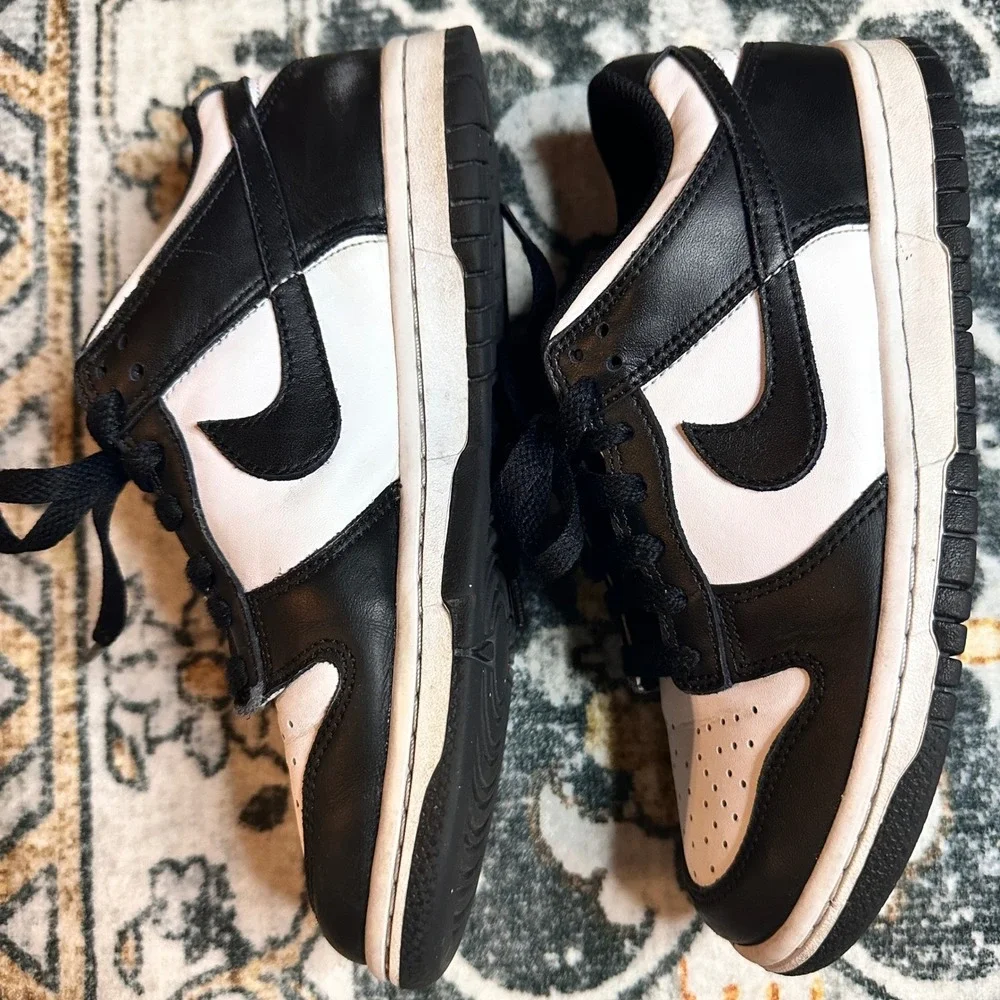 Nike Dunk Low GS Panda‎ Black White Sneakers Youth 4.5Y Women's 6 Mens 4.5